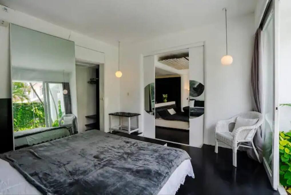 Bella Lovelli Villa *